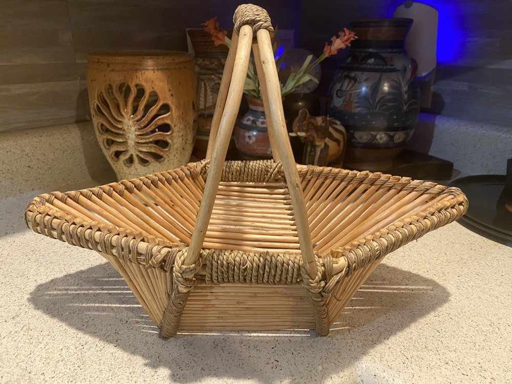 Vintage Rustic Brown Wicker Storage Gathering Woven Boho Farmhouse Decor