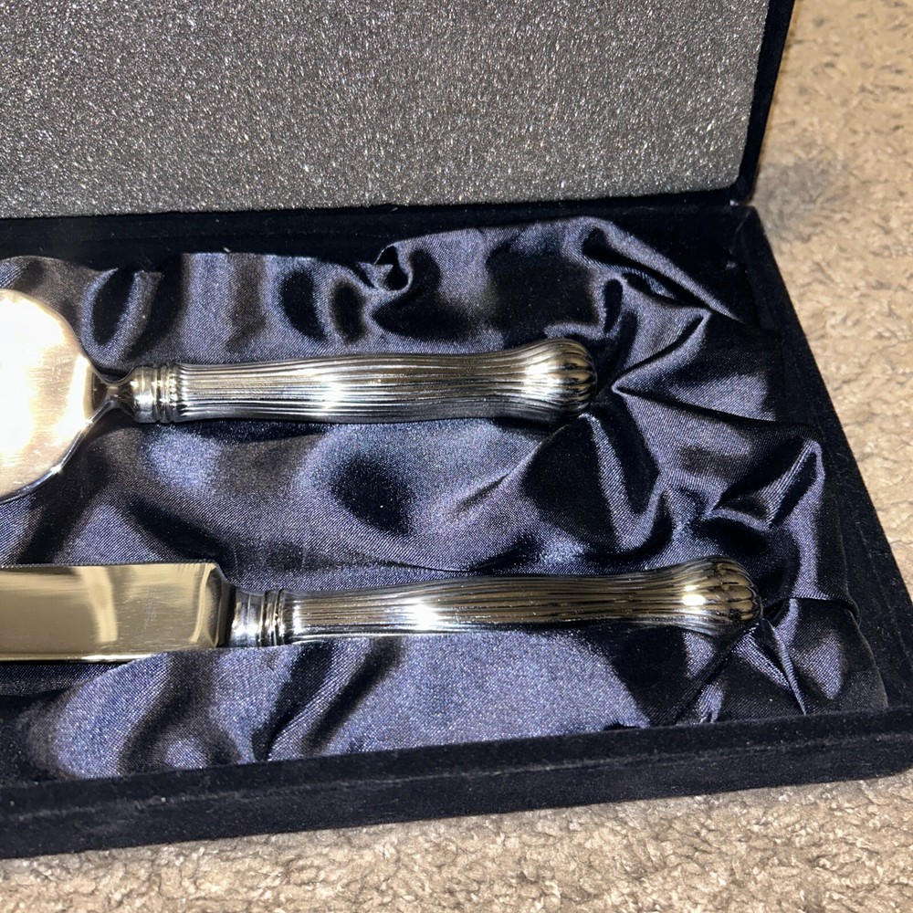 Things Remembered Cake Serving, Cutting Knife Set! QUALITY! SHARP! March 16 2002