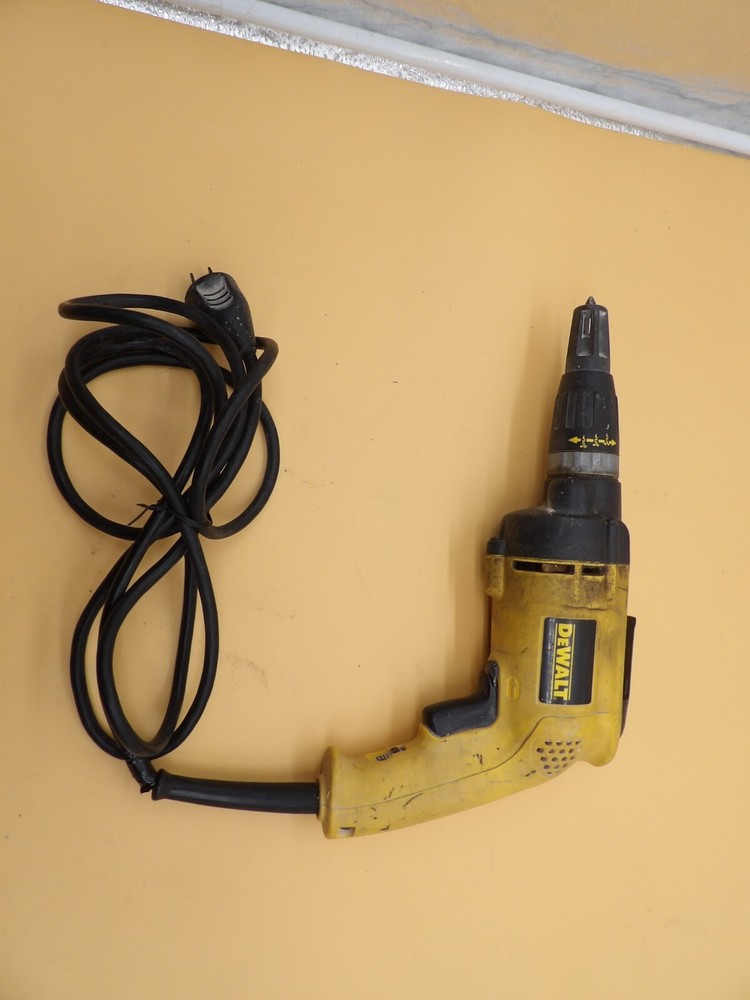 Dewalt DW257 Variable Speed Reverse Deck / Drywall Screwdriver USED