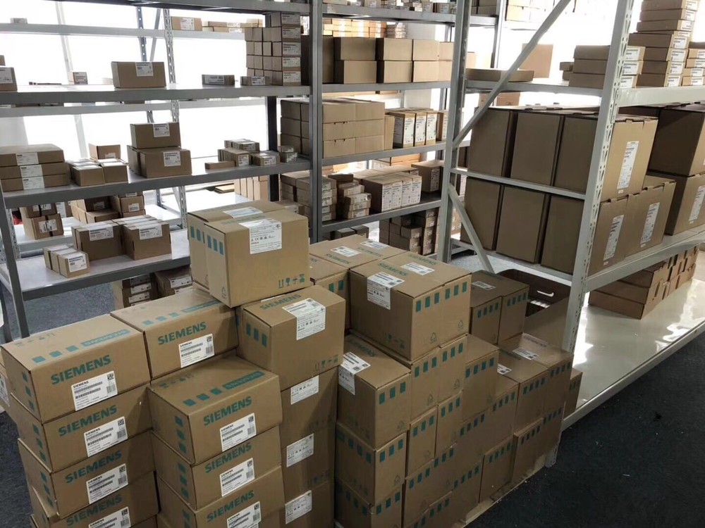 TL-E5PE1 1PCS NEW KFPS Proximity switch TL-E5PE1