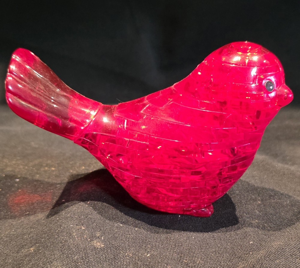 BePuzzled Original 3D Crystal Puzzle Shape Red Bird 47 Unique Interlock Pieces