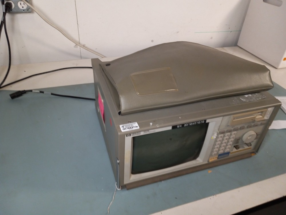 HP 1653B Logic Analyzer