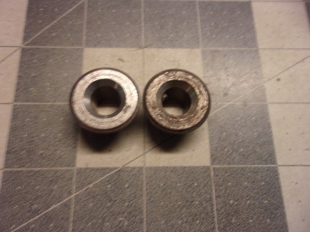 Daedong E5205-13331 (2) Valve Spring Retainers