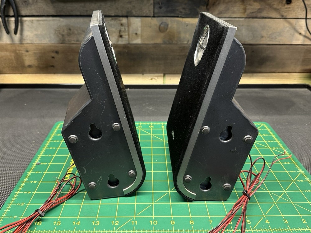 Philips micro system MC235B (speakers only)