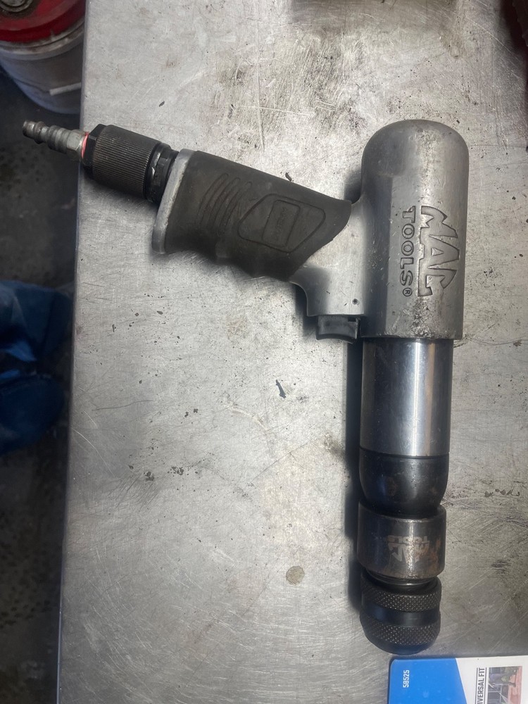Mac Tools AH2010 .401 Pneumatic Air Hammer AS IS