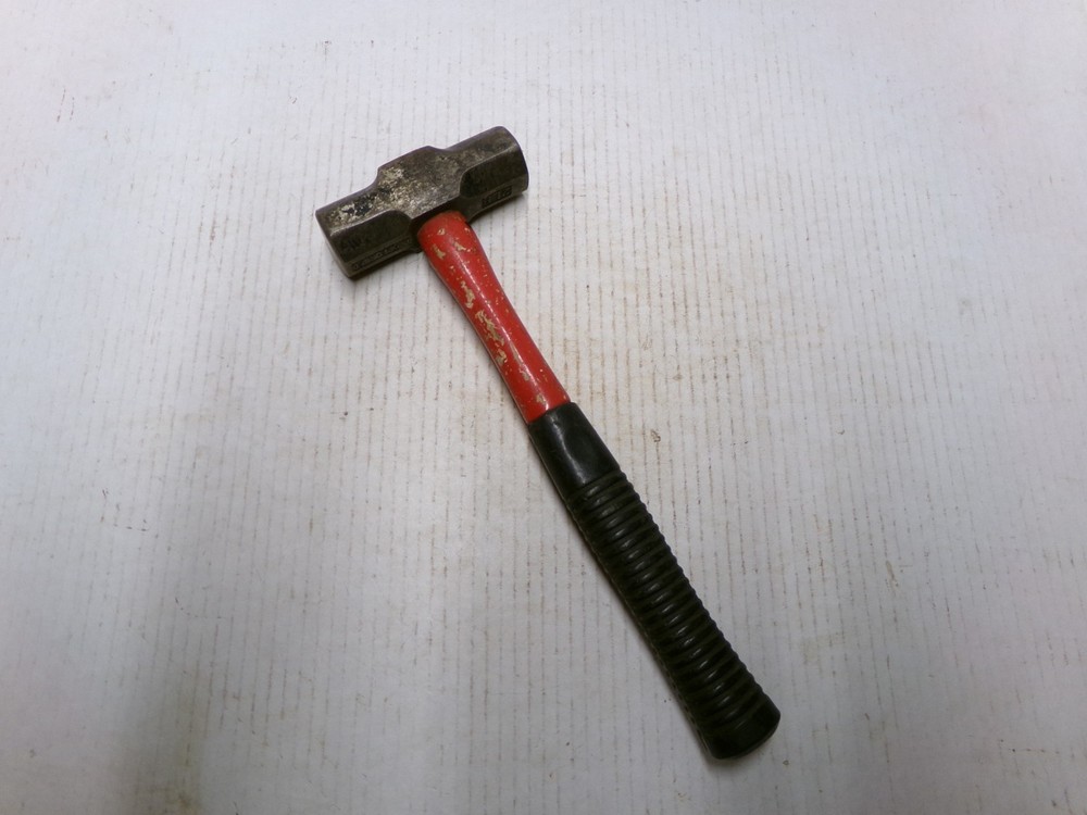 Sledge Hammer Fiberglass Handle 2lb 7oz