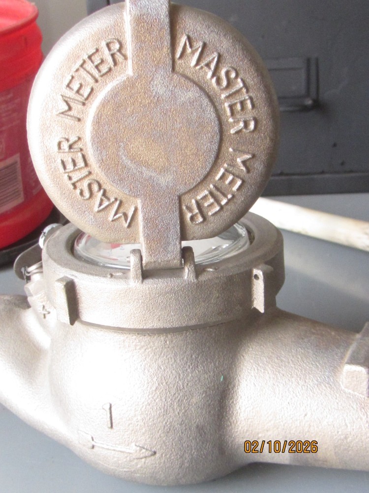 Master Meter 1" stainless steel mechanical flowmeter. New open box