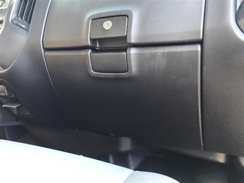 SIERRA250 2015 Glove Box 18882