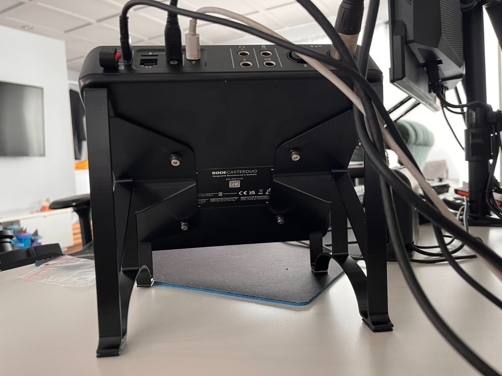 Rodecaster Duo stand - 3D printed