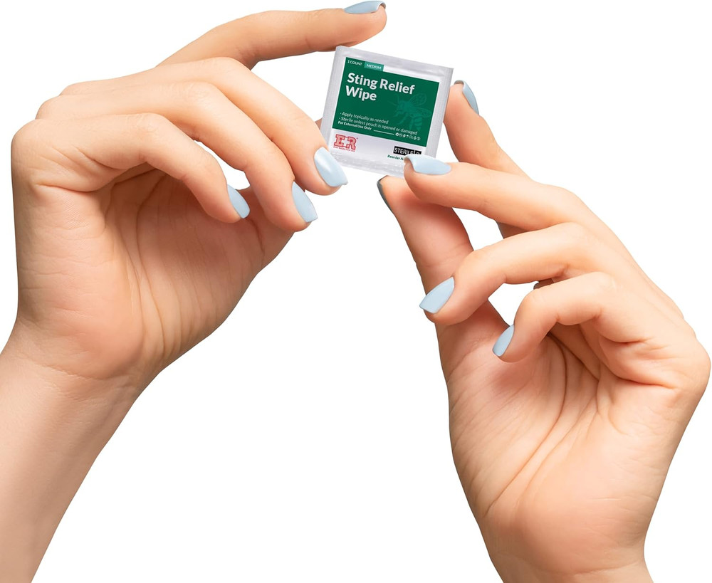 Ever Ready First Aid Sting Relief Wipes, 100 Count…