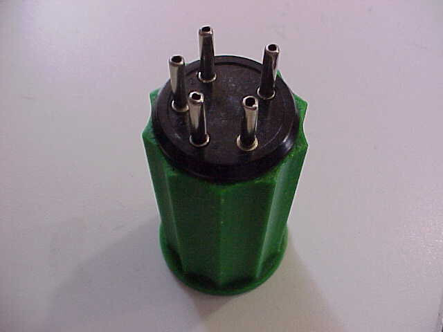 8-PIN OCTAL BASE HAM RADIO COIL FORMS (MISSING # 6-PIN)