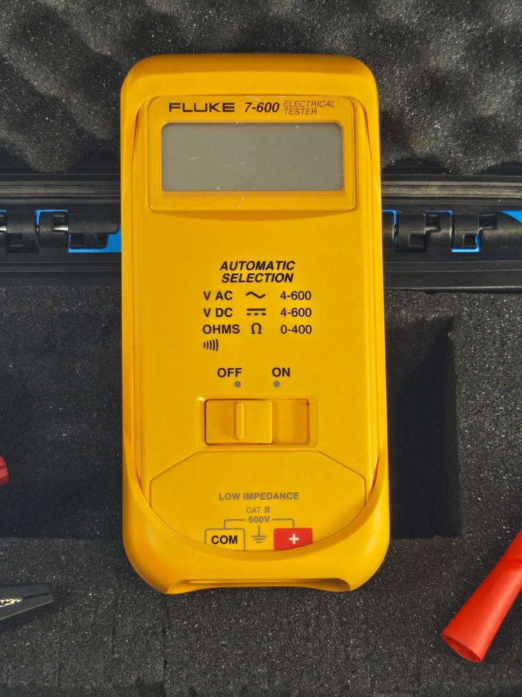 Fluke 7-600 Electrical Tester Meter Multimeter Pristine!