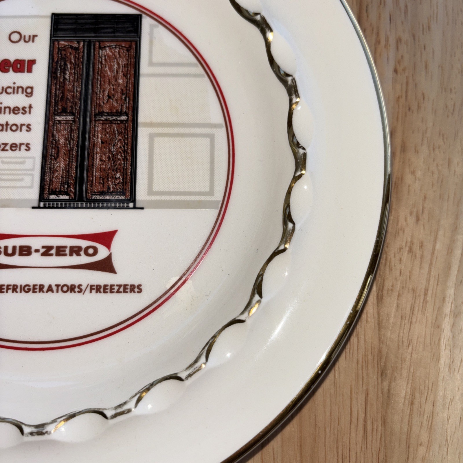 VINTAGE Large ADVERTISING ASHTRAY Ceramic Sub-Zero Refrigerators Freezers 25th