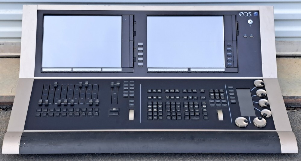 ETC EOS Lighting Console Control Desk 4250A1010