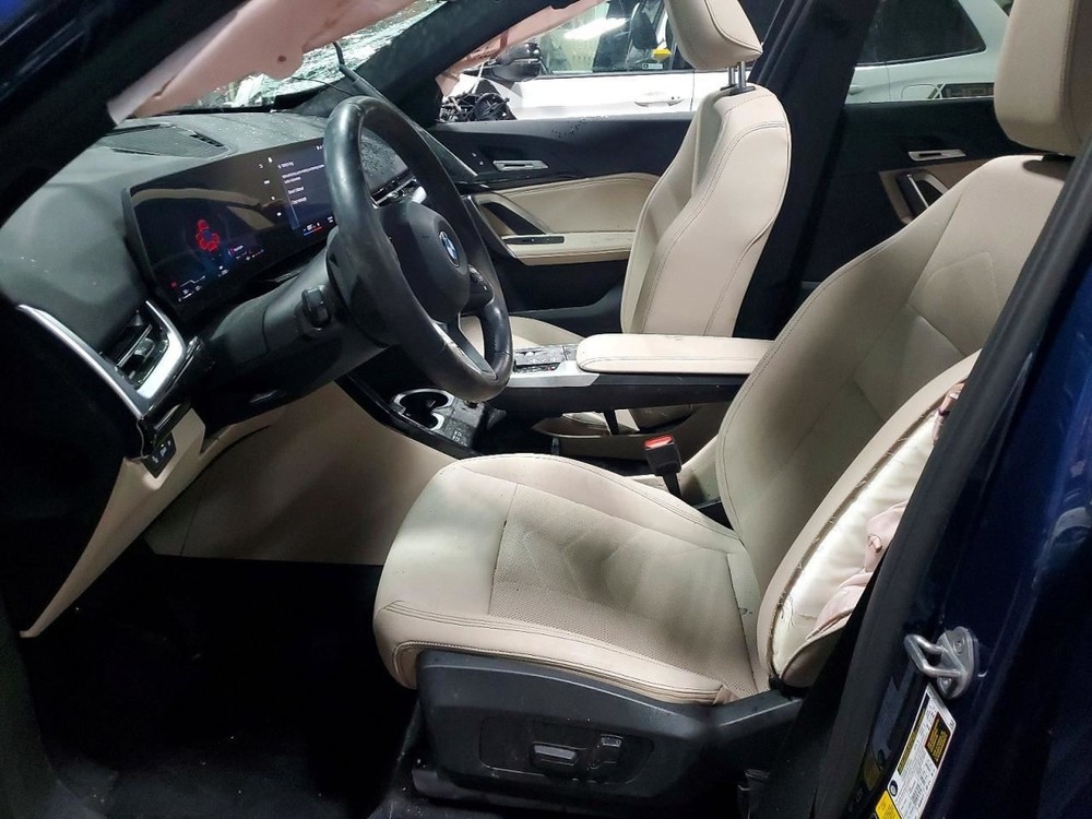 X1 2023 Glove Box 477416