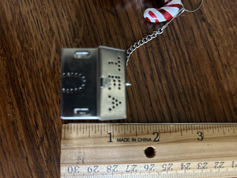 Metal House Shaped Tea Infuser Strainer With Ceramic Candy Canes