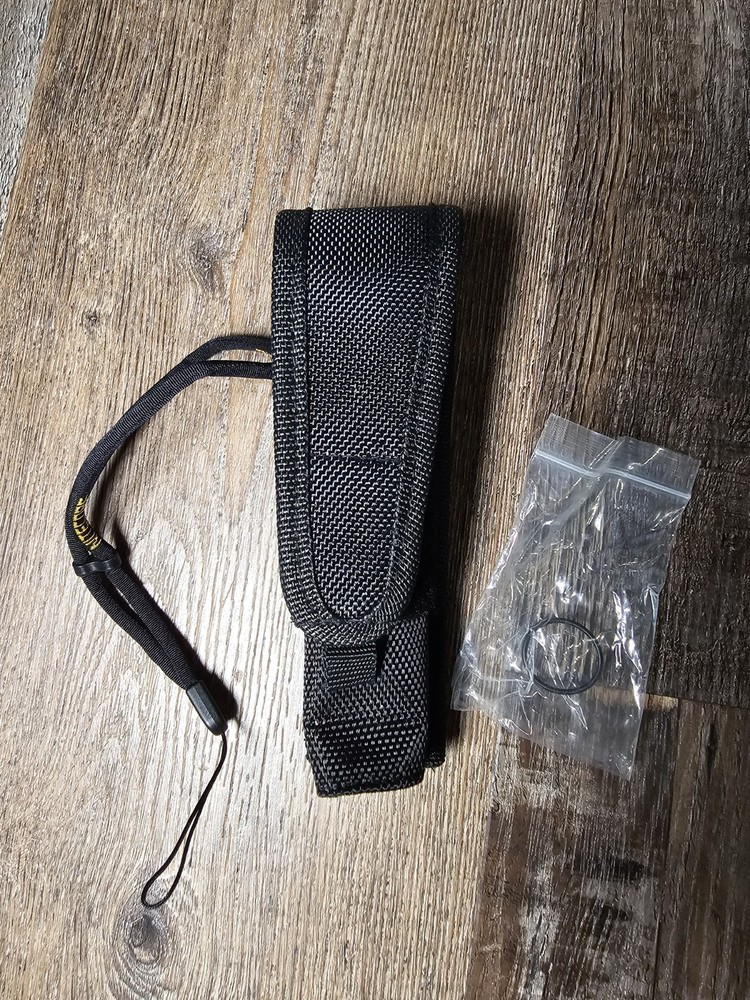 flashlight holder belt