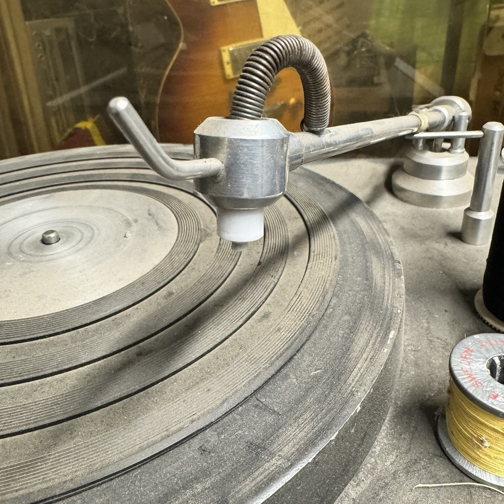 Keith Monks Audio (KMAL) Record Cleaning Machine - Thread Tonearm