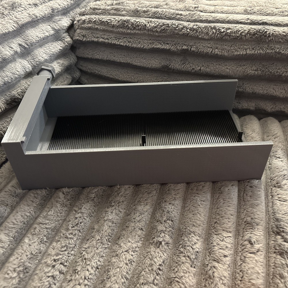 Easy flow gold sluice box for prospecting solid gold catching plates (gray
