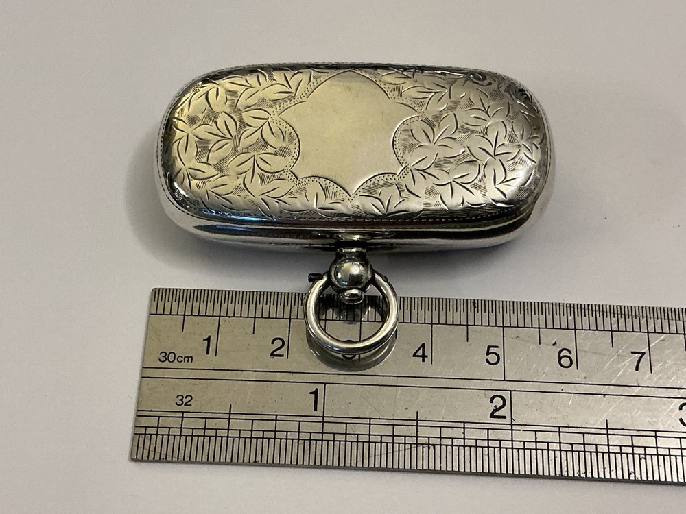 Beautiful Solid Silver Double Sovereign Case by E J Trevitt & Sons Chester 1912
