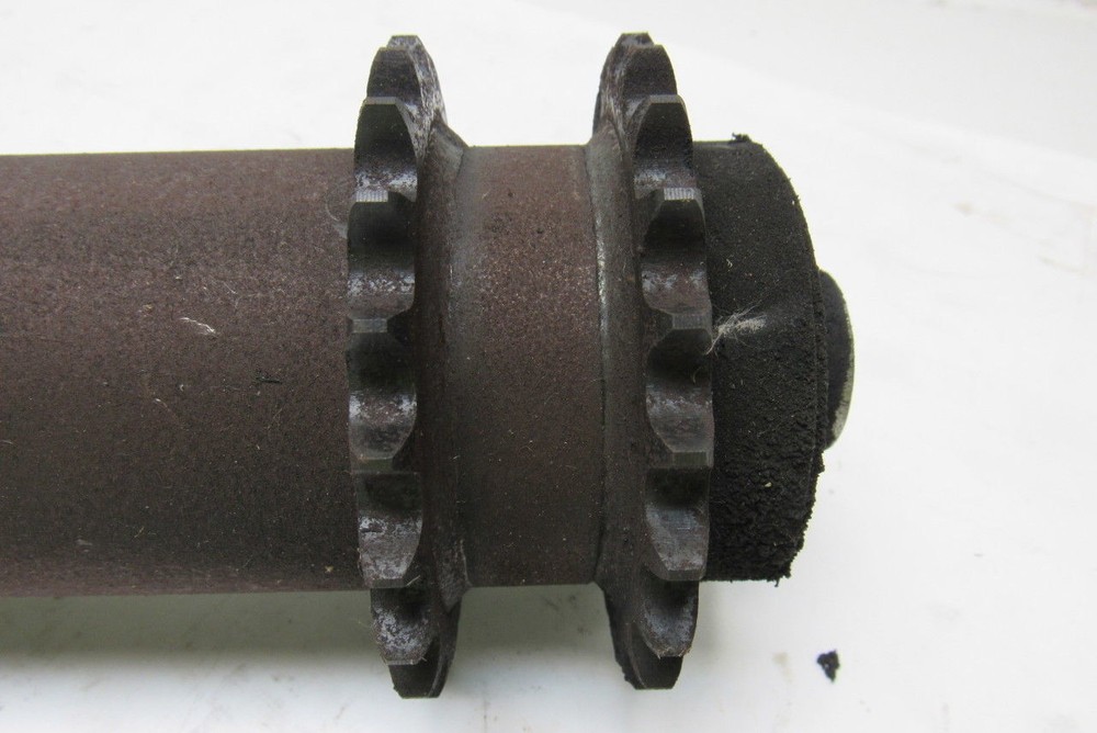 Chain Driven Double Sprocket Pallet Conveyor Roller 2-1/2"x21"BF 11/16" Hex