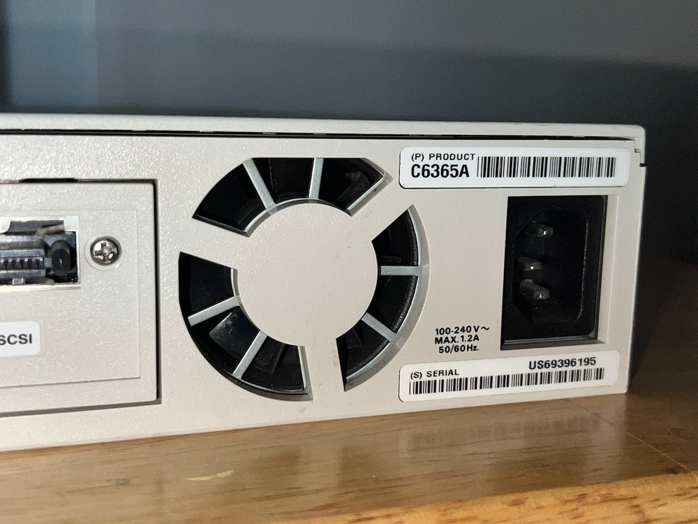 HP External SCSI DDS/DAT drive - C6365A