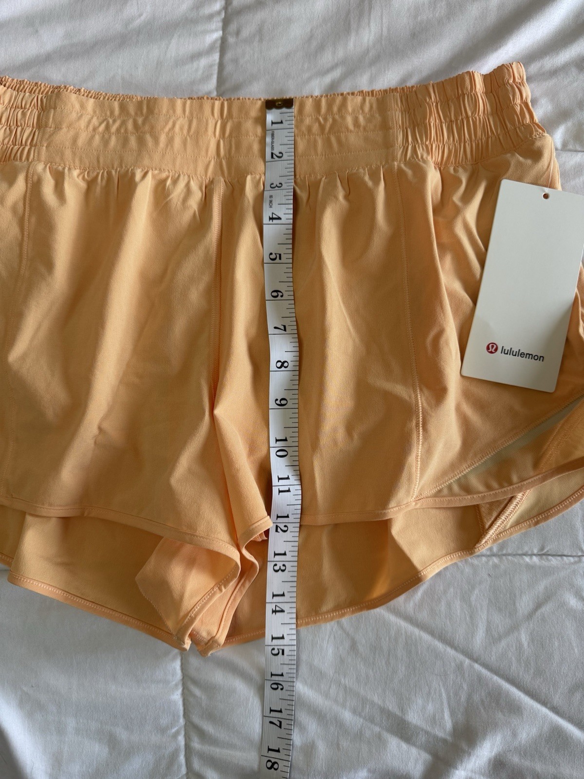 NEW Lululemon Hotty Hot Shorts Size 14 HR High Rise 2.5” Lined Rock Melon NWT