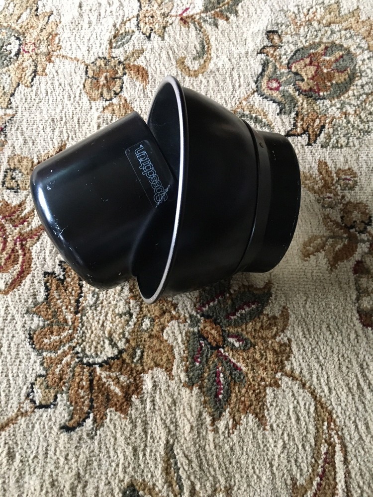 Speedotron Black Line 7in Reflector and Cap