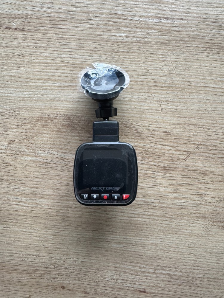 Nextbase 112 Dash Camera - Unused cables and mount included