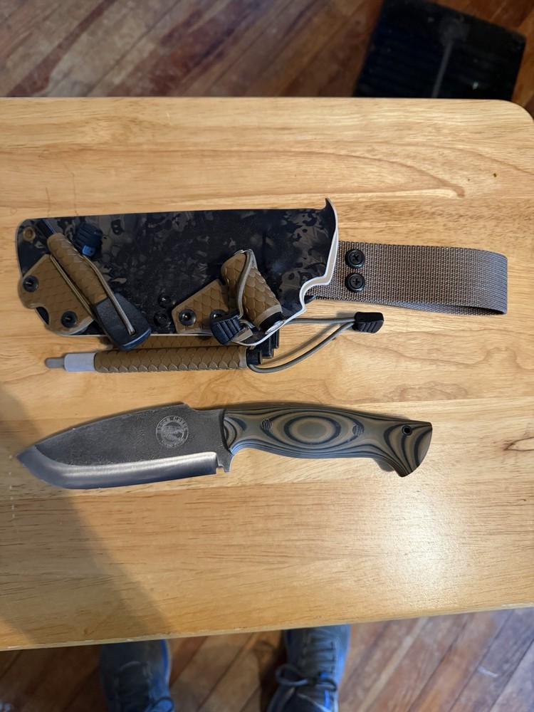 YellowHawk Survival Knife System-New