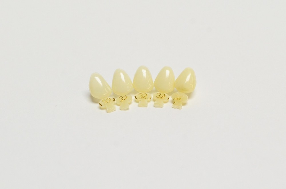 DENTAL POLYCARBONATE TEMPORARY CROWNS #32 (URC) UPPER RIGHT CUSPID 5/PACK