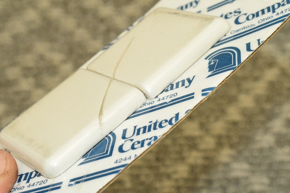 Surface Cap Mini Tile 2" x 2" Surface Cap Angle Matte MOONSTONE - U275-SN4269C