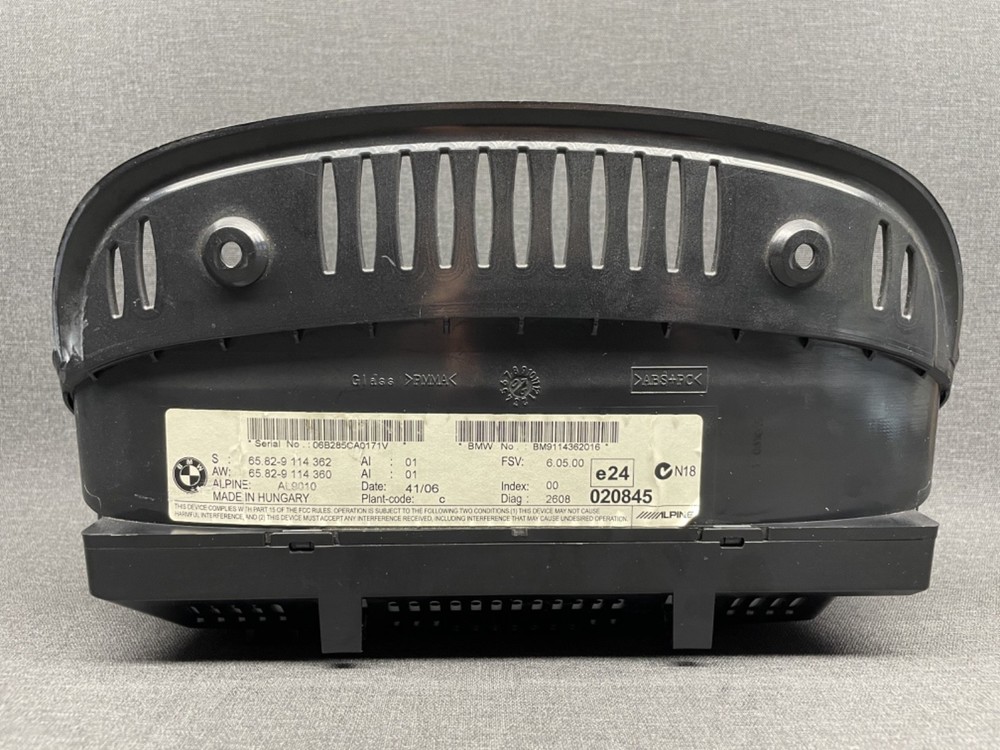 07-09 BMW E90 E92 Navigation Display Screen Center Dash Damaged OEM 9114362