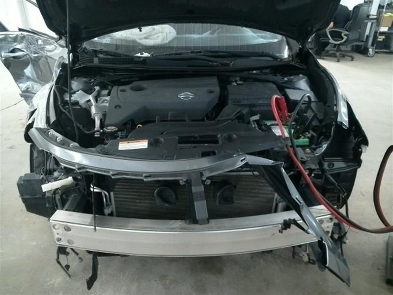 ALTIMA 2014 High Mounted Stop Light 1039984341