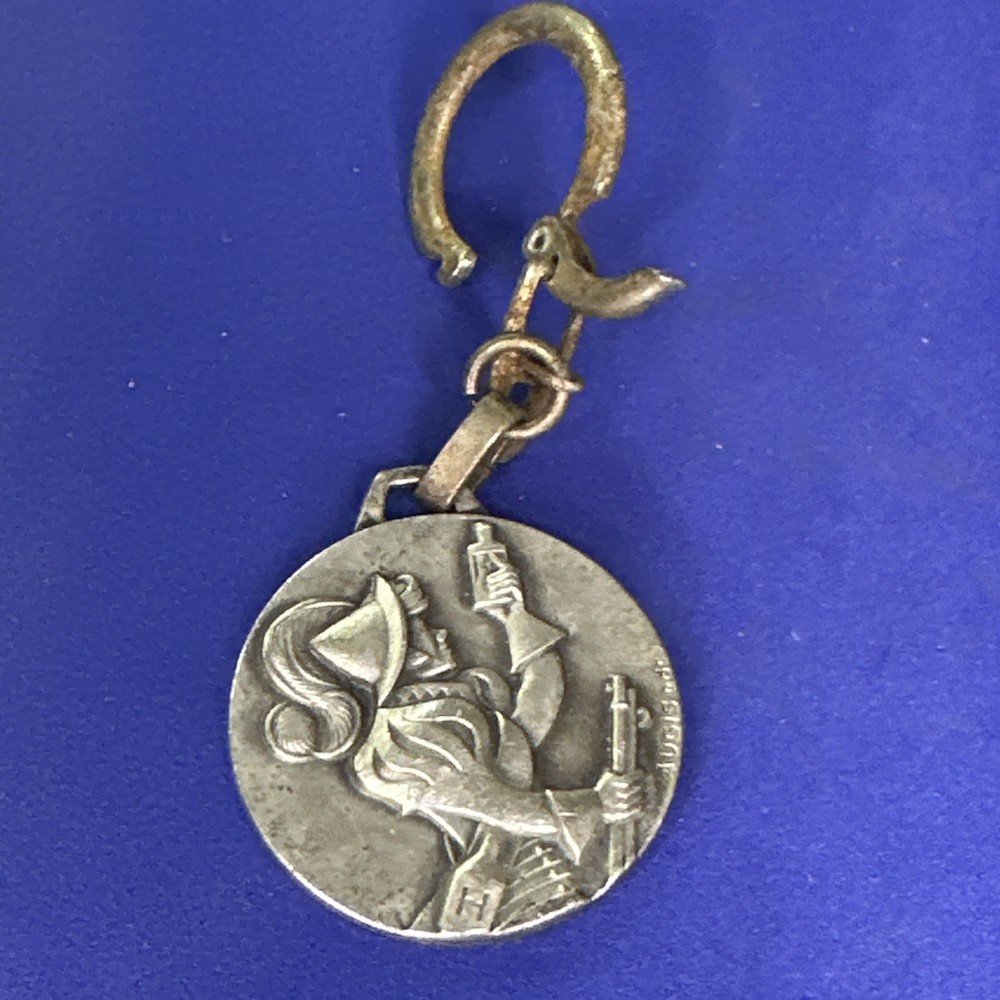 ARQUEBUSE DE L'HERMITAGE - VINTAGE KEYCHAIN