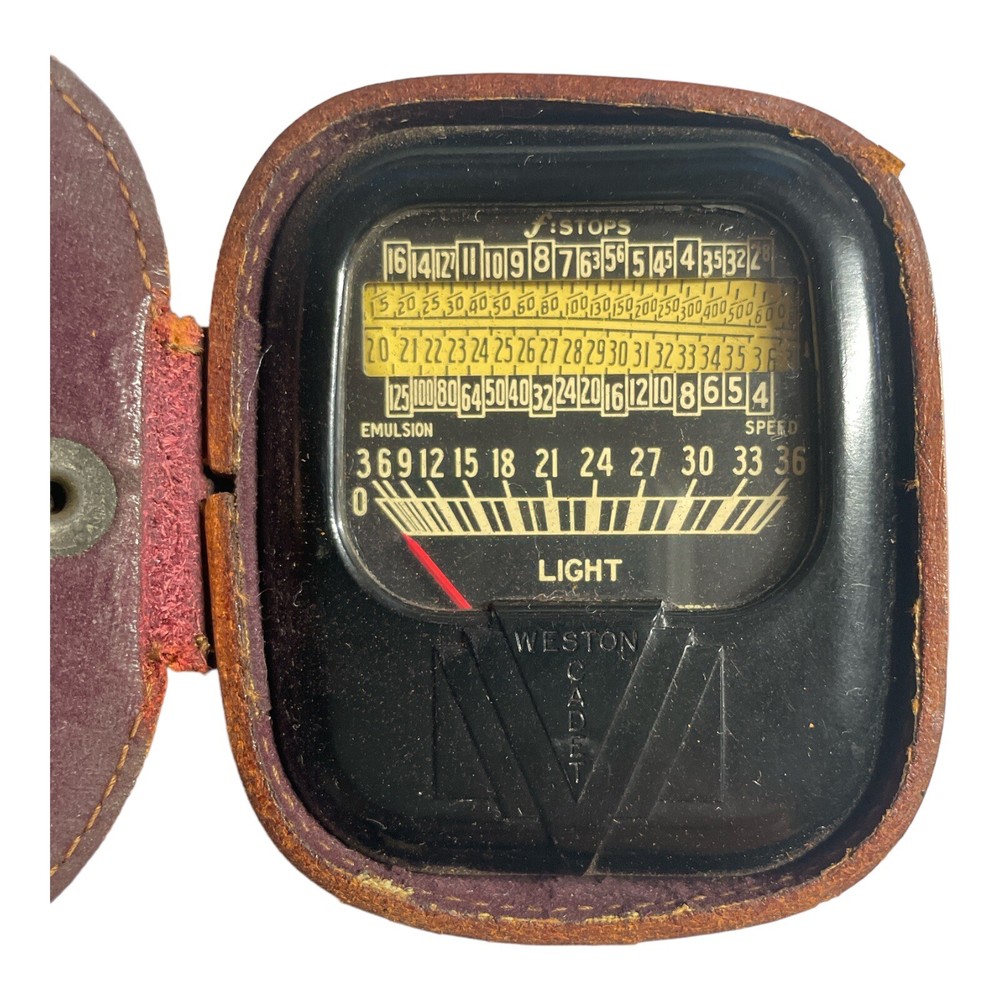 🔥 VINTAGE WESTON CADET LIGHT METER MODEL 852 W/ CASE UNTESTED 🔥