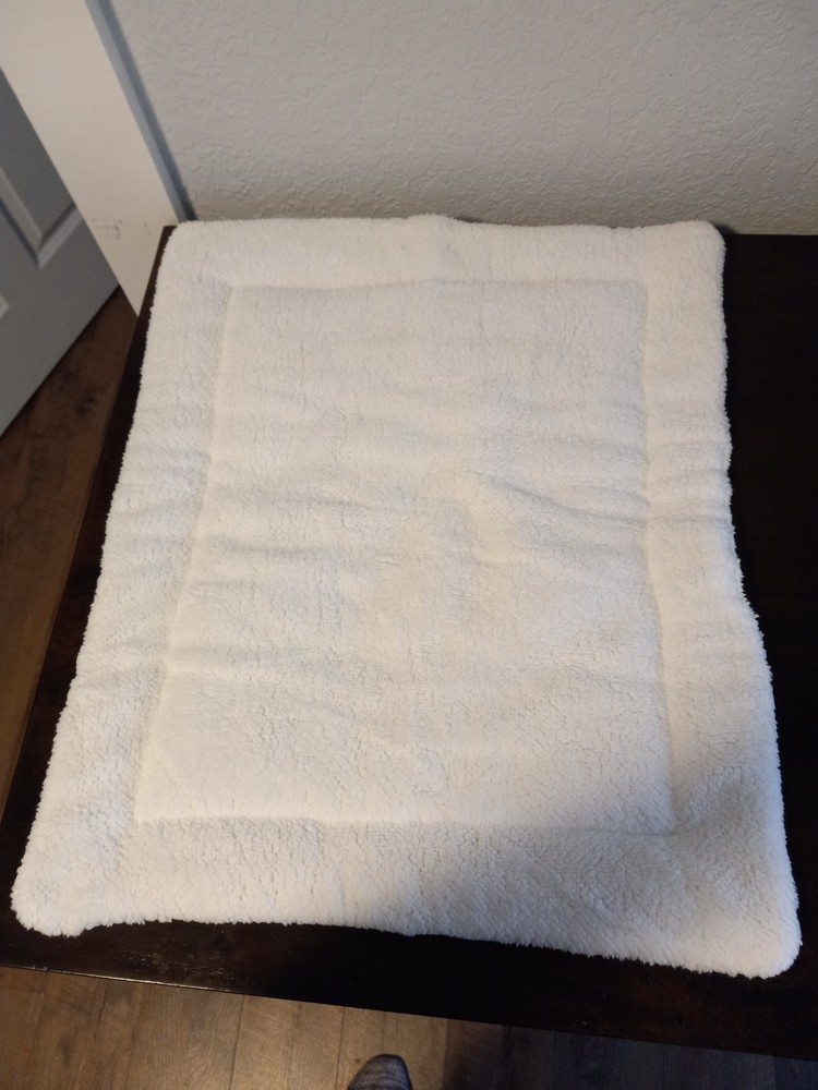 CatLadyBox Cat Mat "Meow Mail" New Without Tags