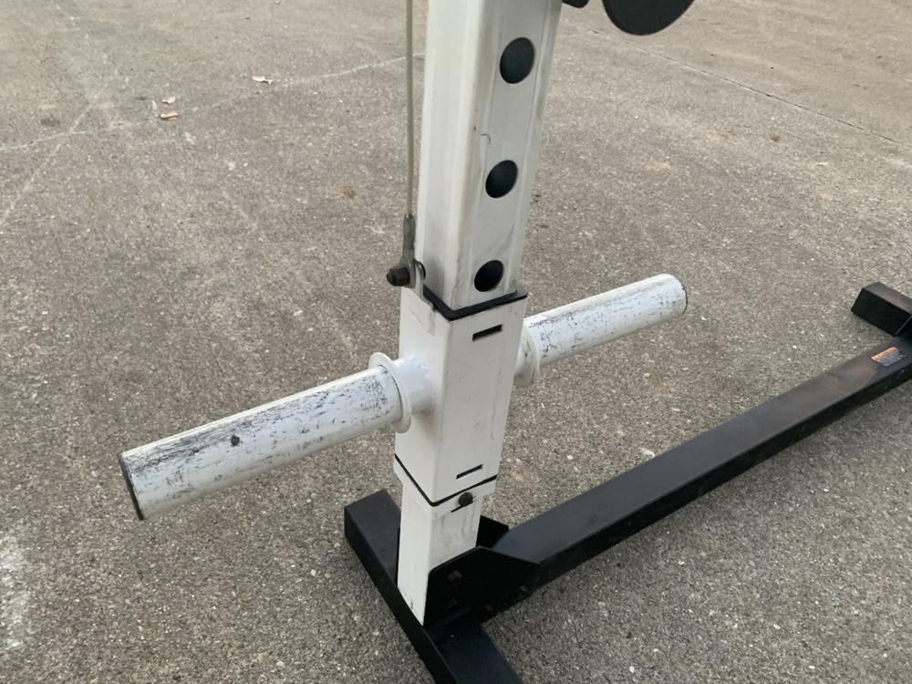 Squat Rack Power Bench Press Triceps Push Down Machine Muscle Chin Pull Up