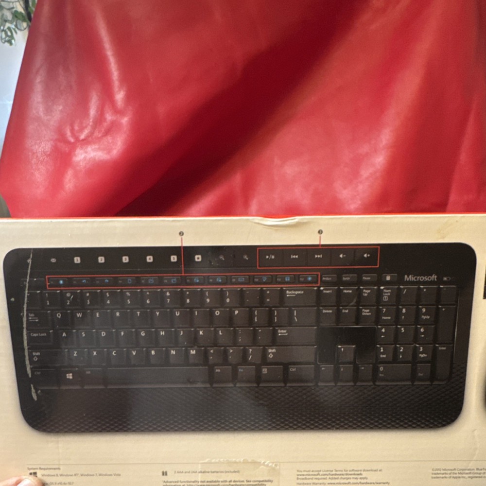 Microsoft Wireless 2000 Keyboard & Mouse, USB, Black, Palm Rest, Media Keys