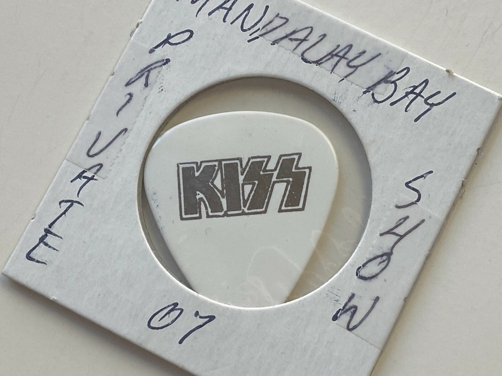 KISS Guitar Pick PAUL STANLEY Mandalay Bay Private Concert 2007 Tour Vintage