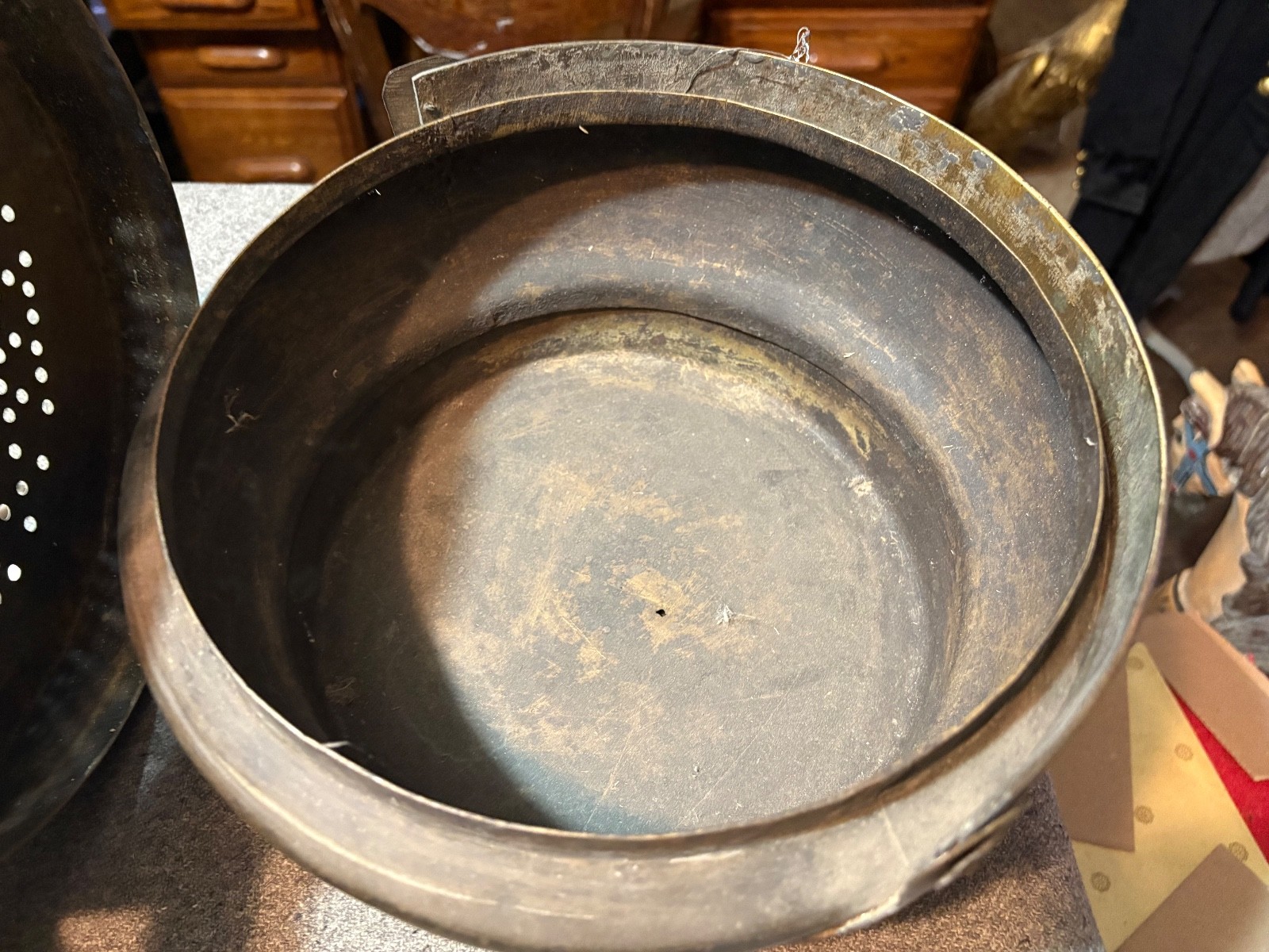 Antique Chinese bronze Hand Warmer w. lid & Handle 11" x 6"