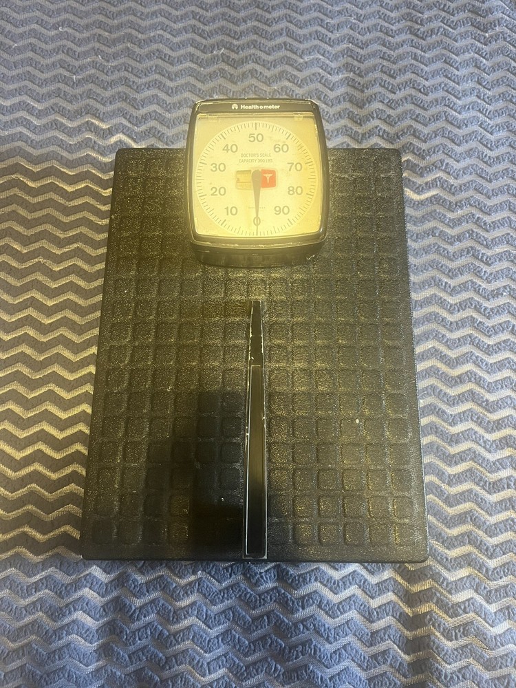 Healthometer model 134 Doctors Scale with adjustable Zero knob and handle