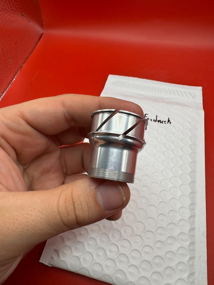 CCM Low Rise Feedneck Dye Thread