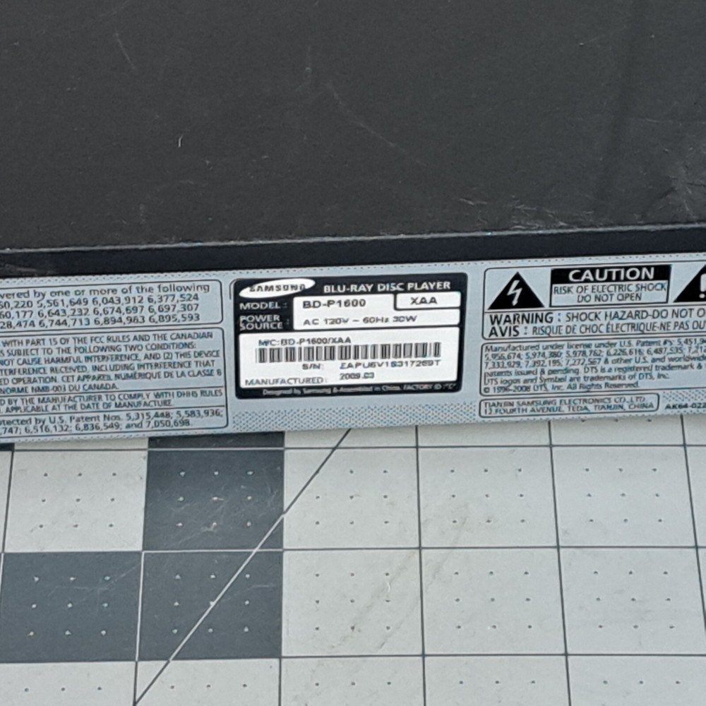Samsung Model BD-P1600 Blu-Ray Player No Remote Tested