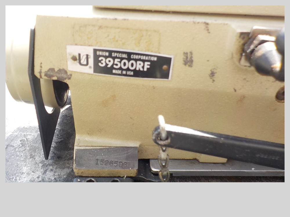Industrial Sewing Machine Union Special 39-500 overlock
