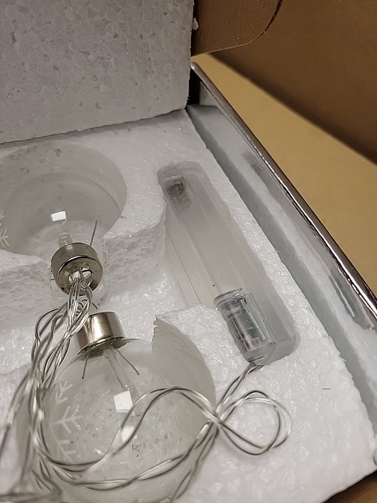 Winter Magic LED String Lights Clear Balls W/ Snowflakes 10 Bulbs