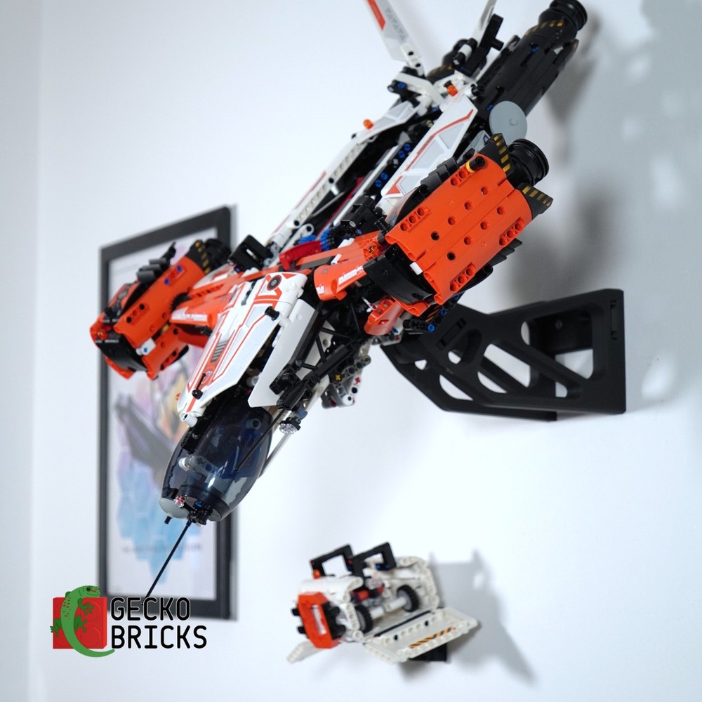 Wall Mount Display for VTOL Heavy Cargo Ship - 42181