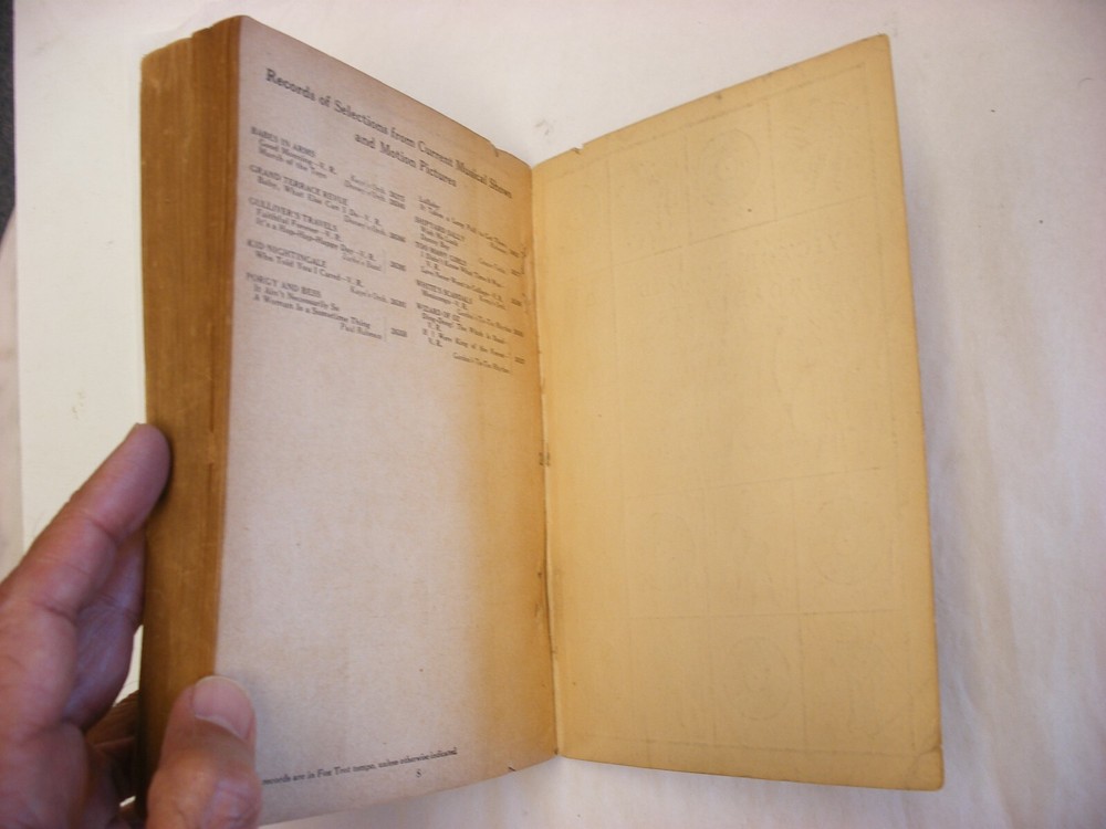 Original Victor Phonograph Record Catalog - 1939-1940