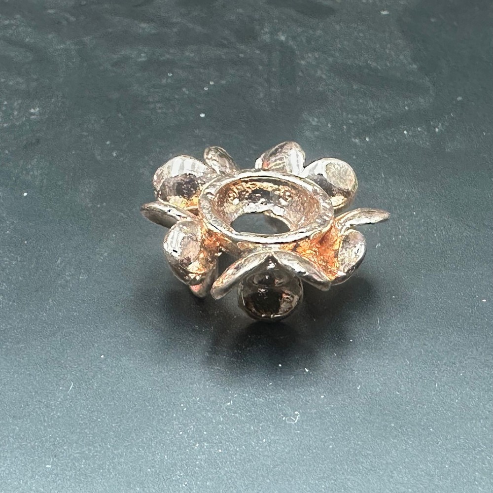 Metal crystal small ball base