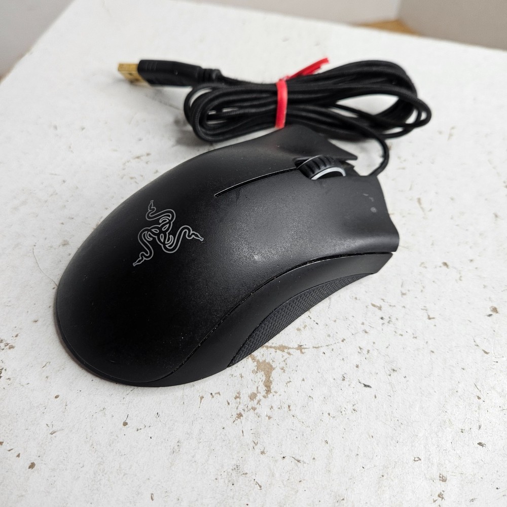Razer DeathAdder Chroma Wired Gaming Mouse RZ01-0121 LED